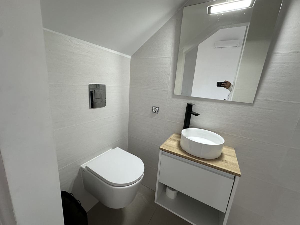 Kommersiell till salu i Calahonda - 199 000 € (Ref: 9659806)