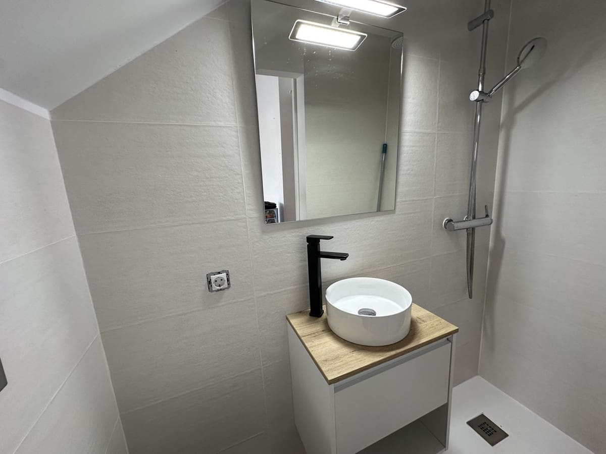 Kommersiell till salu i Calahonda - 199 000 € (Ref: 9659806)