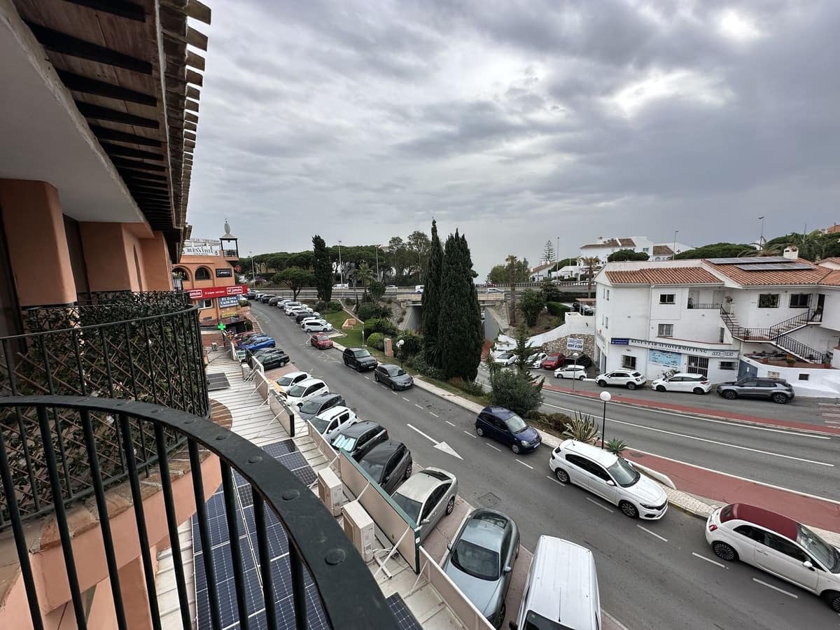 Kommersiell till salu i Calahonda - 199 000 € (Ref: 9659806)