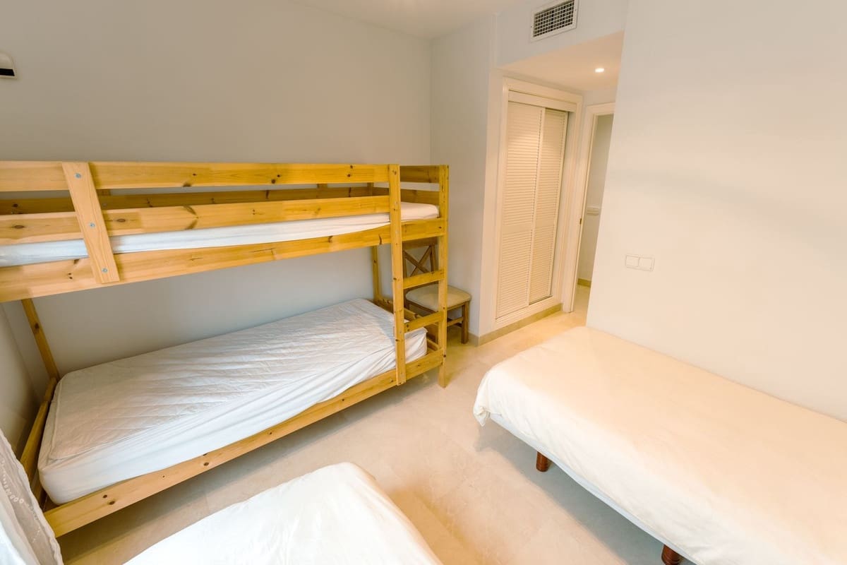 2 soveværelse Lejlighed til salg i Los Arqueros med swimmingpool garage - € 449.000 (Ref: 9671170)