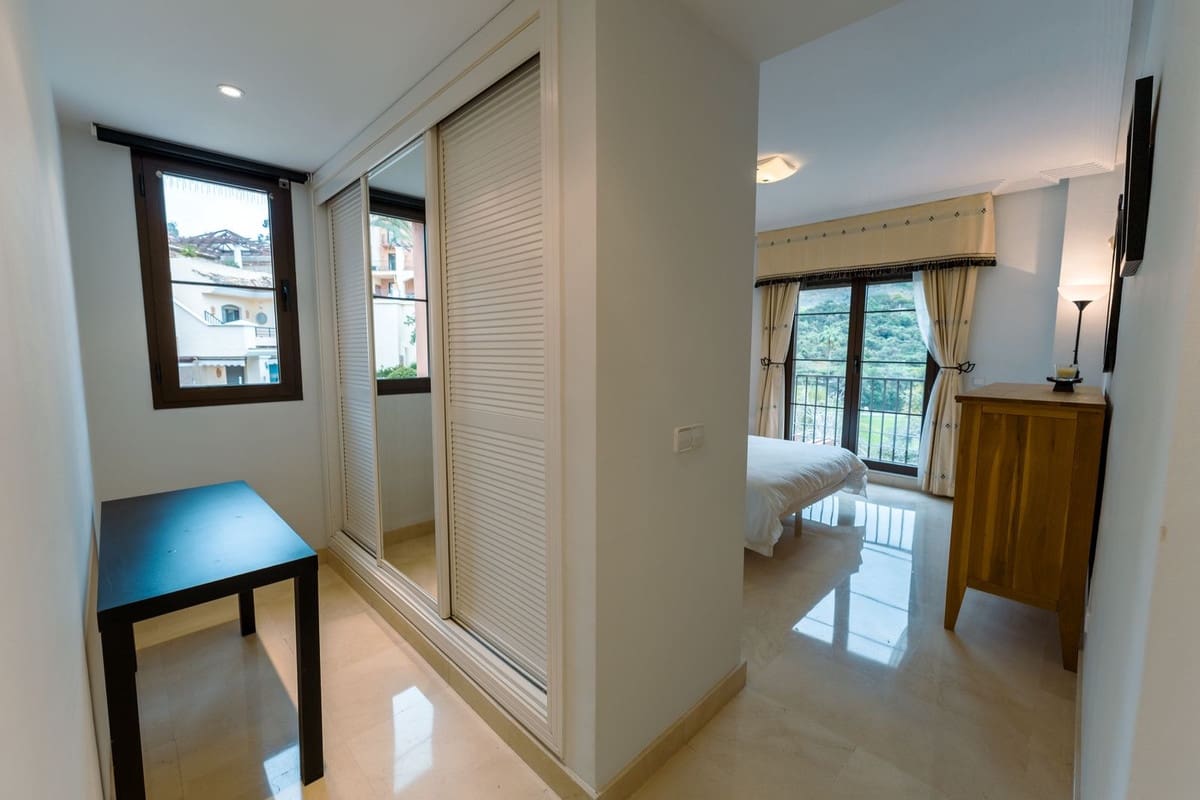 3 Zimmer Apartment zu verkaufen in Los Arqueros mit Pool Garage - 549.000 € (Ref: 9671171)