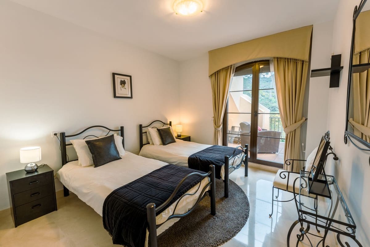 3 Zimmer Apartment zu verkaufen in Los Arqueros mit Pool Garage - 549.000 € (Ref: 9671171)