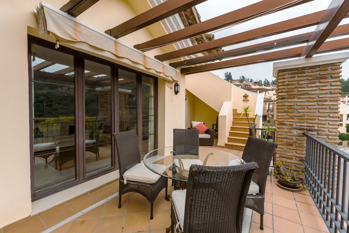 3 Zimmer Apartment zu verkaufen in Los Arqueros mit Pool Garage - 549.000 € (Ref: 9671171)