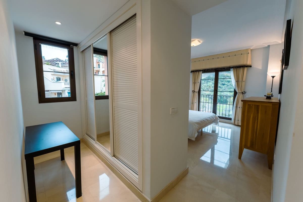 3 Zimmer Apartment zu verkaufen in Los Arqueros mit Pool Garage - 549.000 € (Ref: 9671171)