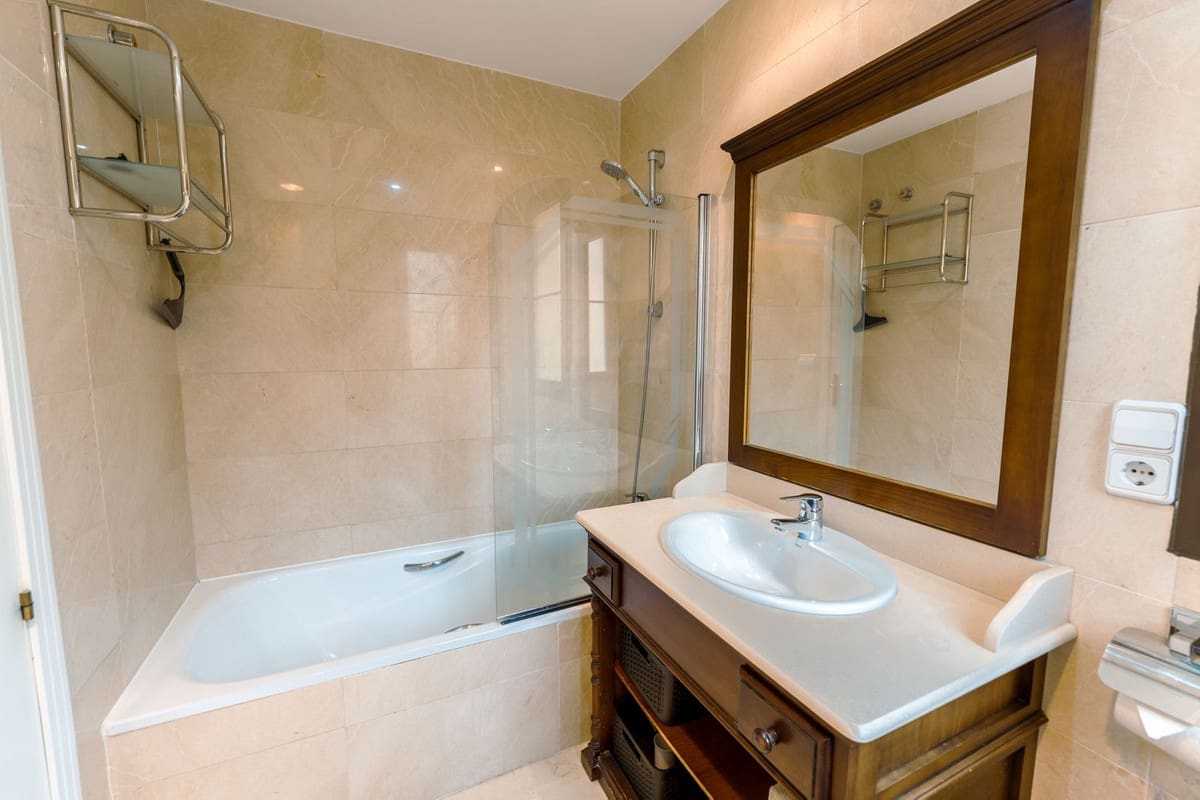 3 Zimmer Apartment zu verkaufen in Los Arqueros mit Pool Garage - 549.000 € (Ref: 9671171)