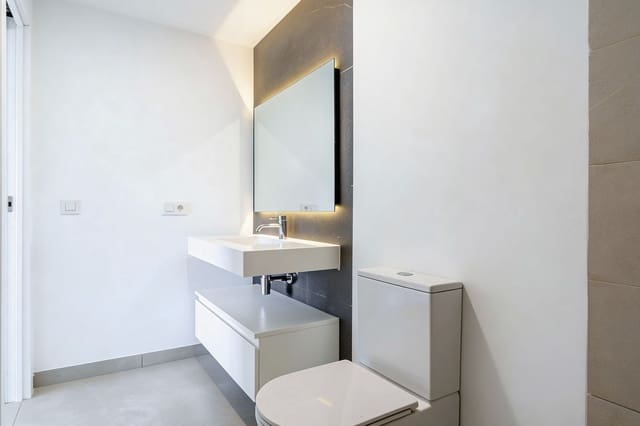 3 slaapkamer Halfvrijstaande villa te koop in Atalaya-Isdabe, Estepona met zwembad garage - € 795.000 (Ref: 9673579)