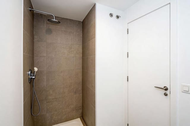 3 sypialnia Dom blizniak na sprzedaż w Atalaya-Isdabe, Estepona z basenem garażem - 745 000 € (Ref: 9673579)