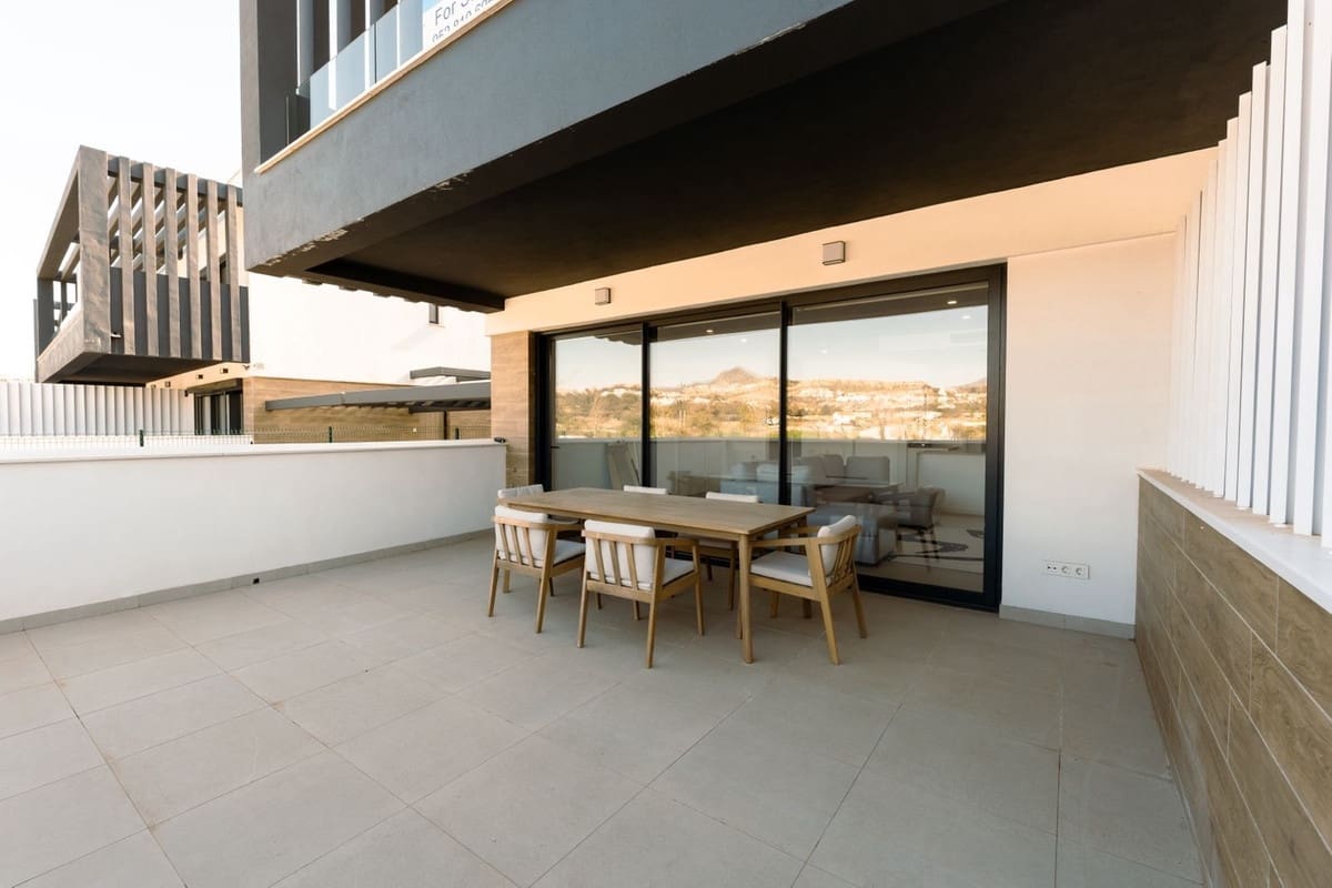 3 soveværelse Semi-Rækkehus til salg i Atalaya-Isdabe med swimmingpool garage - € 745.000 (Ref: 9673579)