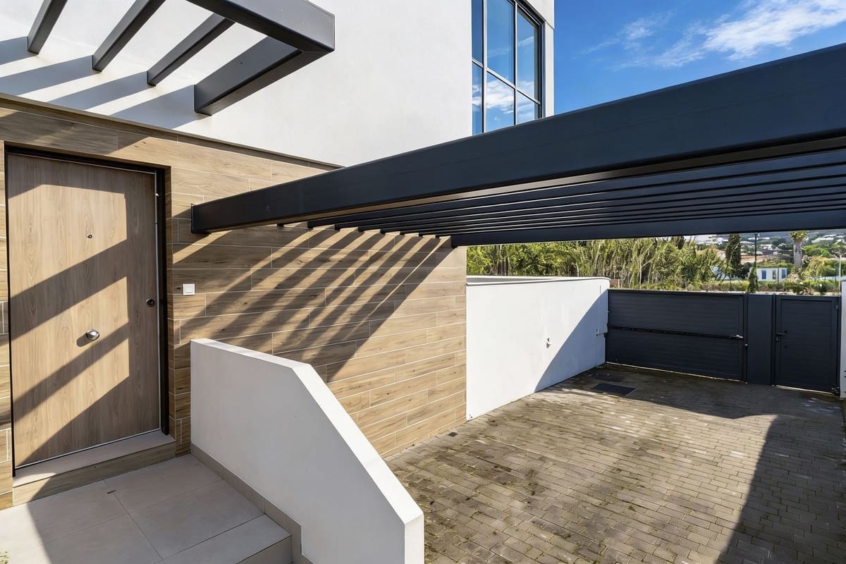 3 soveværelse Semi-Rækkehus til salg i Atalaya-Isdabe med swimmingpool garage - € 745.000 (Ref: 9673579)