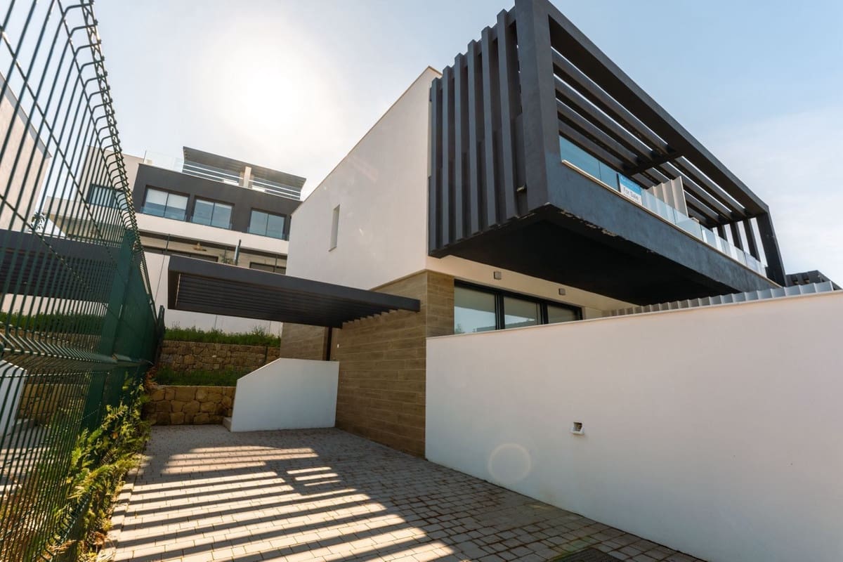 3 soveværelse Semi-Rækkehus til salg i Atalaya-Isdabe med swimmingpool garage - € 745.000 (Ref: 9673579)