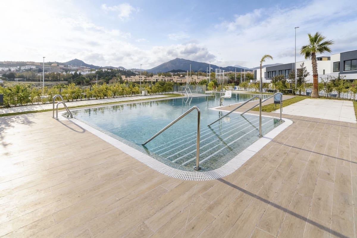 Pareado de 3 habitaciones en Atalaya-Isdabe en alquiler con piscina garaje - 4.500 € (Ref: 9673580)