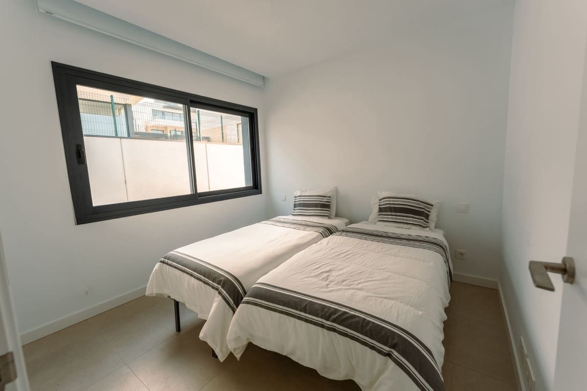 Pareado de 3 habitaciones en Atalaya-Isdabe en alquiler con piscina garaje - 4.500 € (Ref: 9673580)