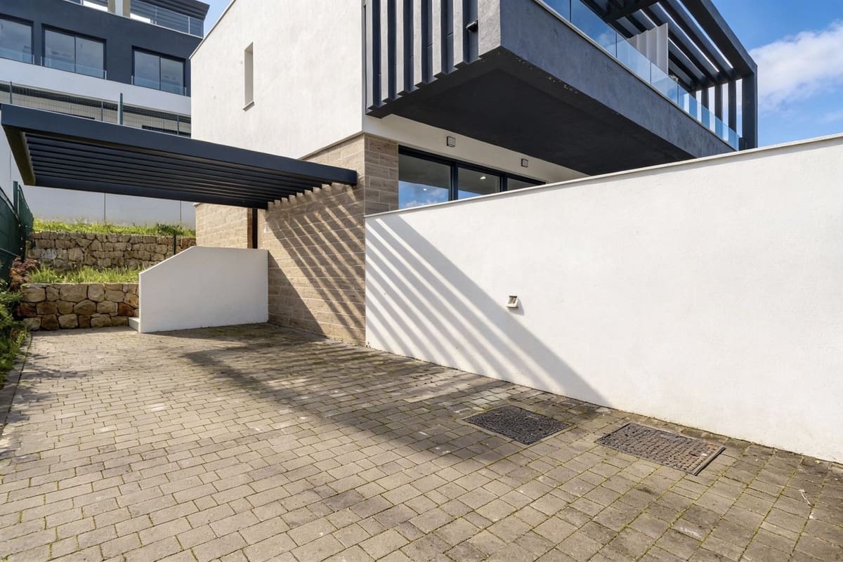 3 makuuhuone Paritalo vuokrattavana paikassa Atalaya-Isdabe mukana uima-altaan 
autotalli - 4 500 € (Ref: 9673580)