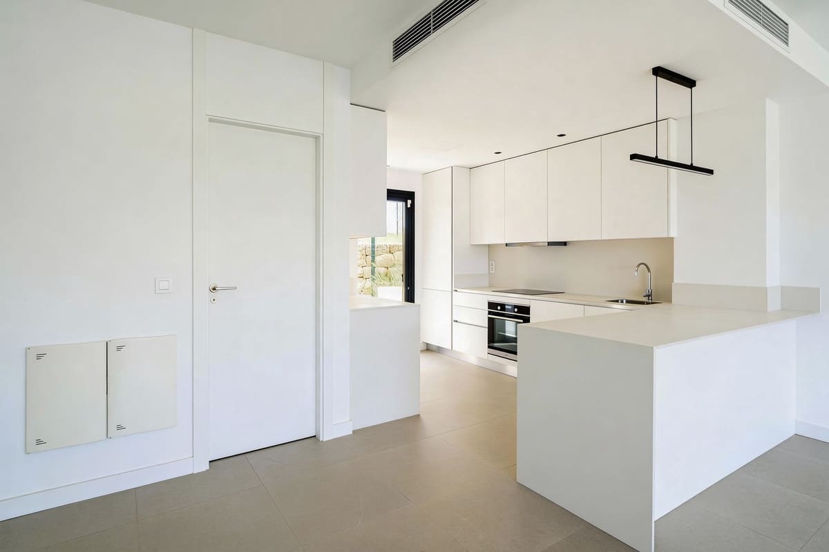 3 soverom Kjedet enebolig til salgs i Atalaya-Isdabe med svømmebasseng garasje - € 795 000 (Ref: 9673581)