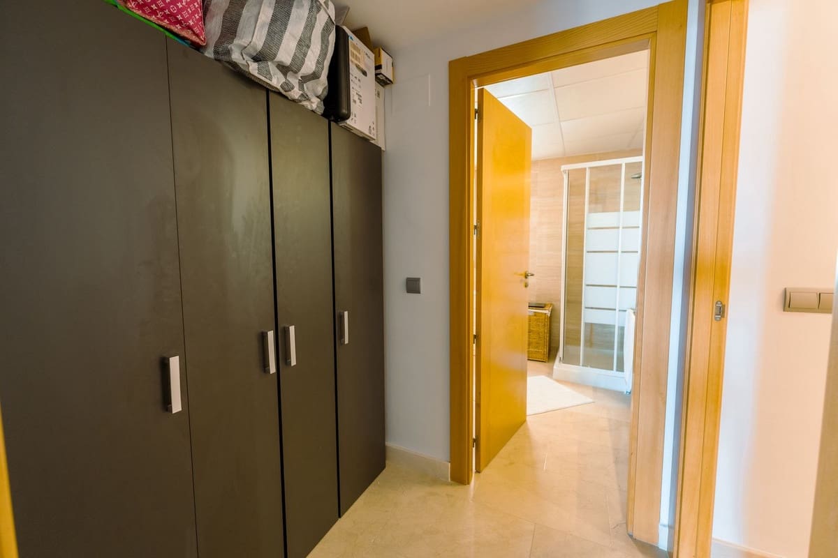 2 Zimmer Apartment zu verkaufen in Benahavis mit Pool Garage - 585.000 € (Ref: 9681436)