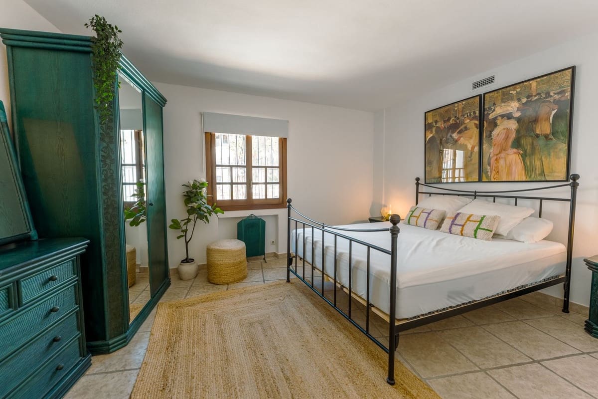 4 Zimmer Ferienhaus in Cabopino mit Pool Garage - 1.950 € (Ref: 9696783)