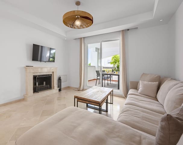 2 soverom Leilighet til leie i Nueva Andalucia, Marbella med svømmebasseng garasje - € 2 800 (Ref: 9700133)