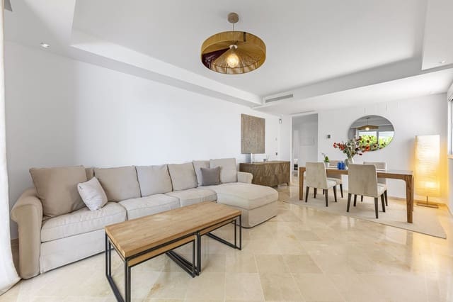 2 soverom Leilighet til leie i Nueva Andalucia, Marbella med svømmebasseng garasje - € 2 800 (Ref: 9700133)