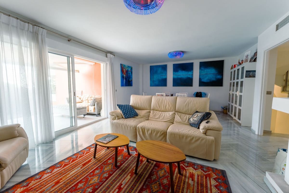 4 bedroom Townhouse for sale in New Golden Mile - € 1,099,000 (Ref: 9747257)