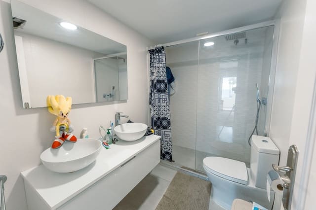 4 sypialnia Dom na sprzedaż w New Golden Mile, Estepona - 1 099 000 € (Ref: 9747257)