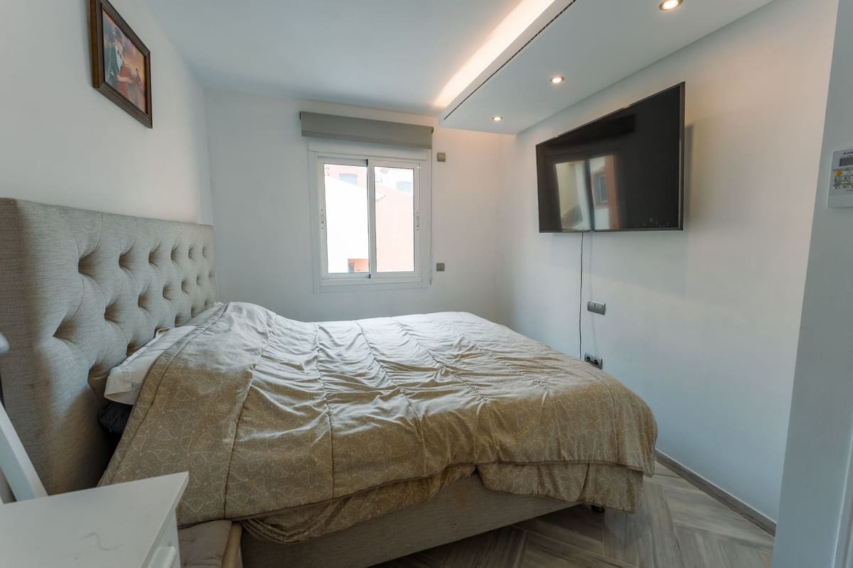 4 soveværelse Byhus til salg i New Golden Mile - € 1.145.000 (Ref: 9747257)