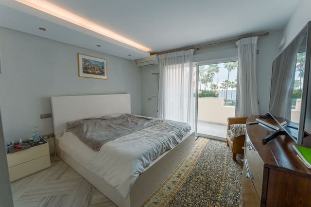 4 sypialnia Dom na sprzedaż w New Golden Mile, Estepona - 1 099 000 € (Ref: 9747257)