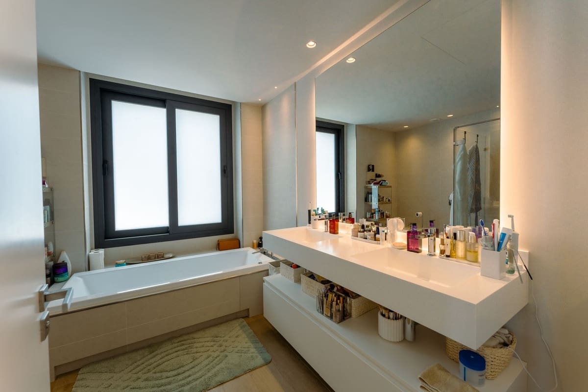 4 bedroom Villa for rent in Cancelada with pool - € 13,000 (Ref: 9749429)