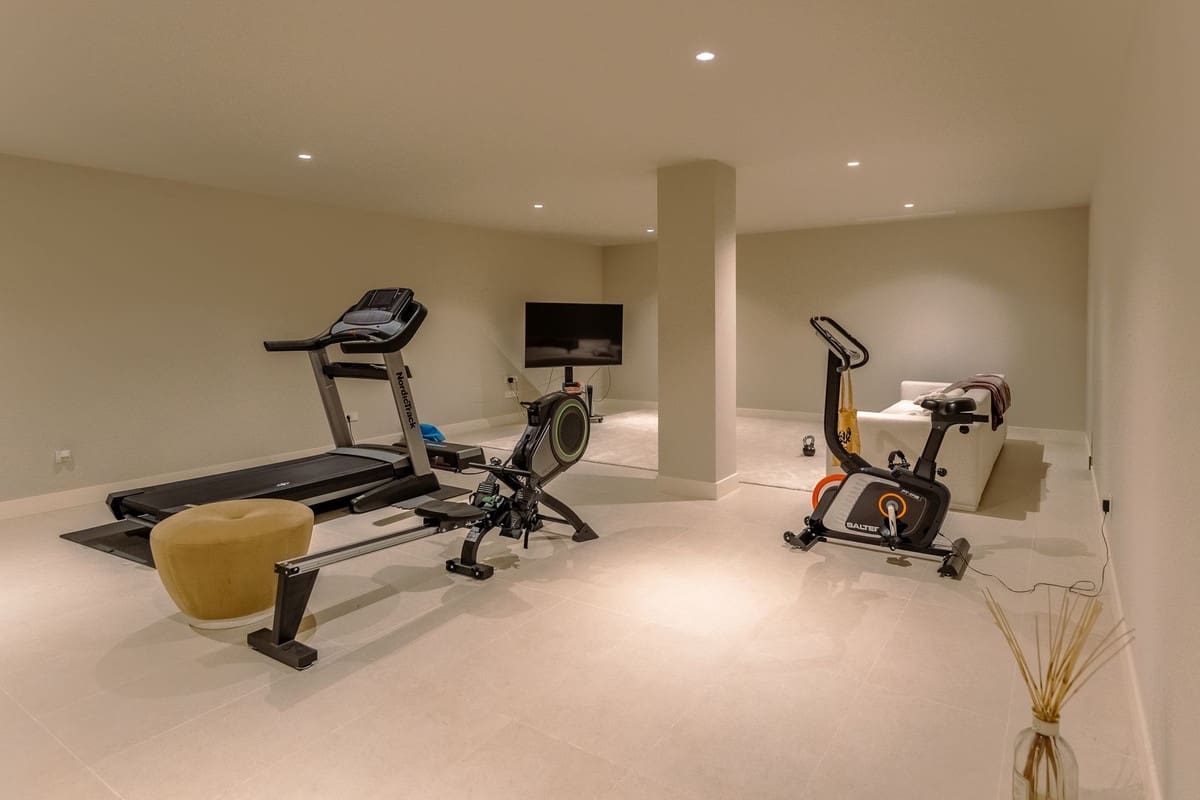 4 bedroom Villa for rent in Cancelada with pool - € 13,000 (Ref: 9749429)