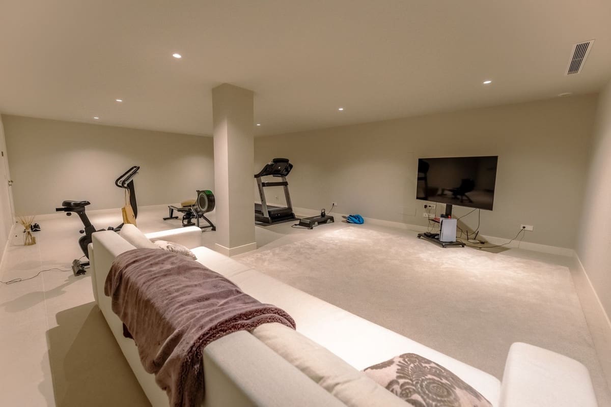 4 bedroom Villa for rent in Cancelada with pool - € 13,000 (Ref: 9749429)