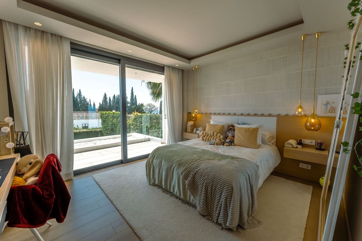 4 bedroom Villa for rent in Cancelada with pool - € 13,000 (Ref: 9749429)