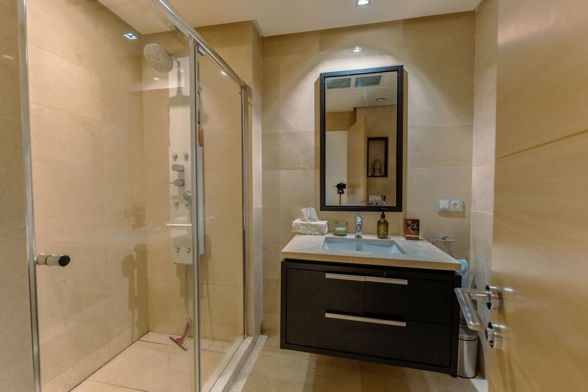 2 bedroom Apartment for rent in La Quinta with pool garage - € 4,750 (Ref: 9771900)