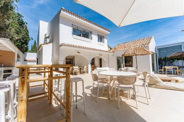 4 camera da letto Villa da affitare come casa vacanza in Costabella, Marbella con piscina - 5.000 € (Rif: 9785991)