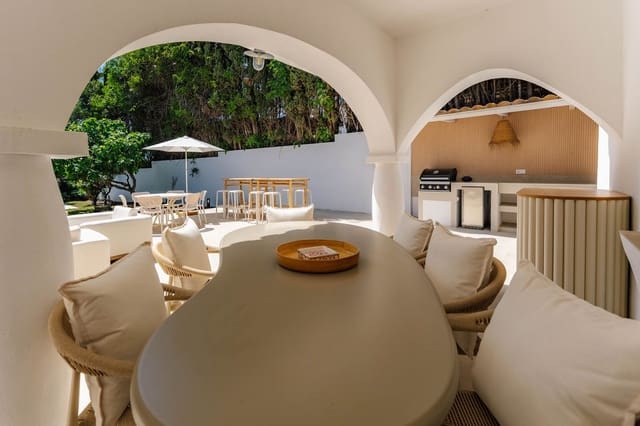 4 camera da letto Villa da affitare come casa vacanza in Costabella, Marbella con piscina - 5.000 € (Rif: 9785991)