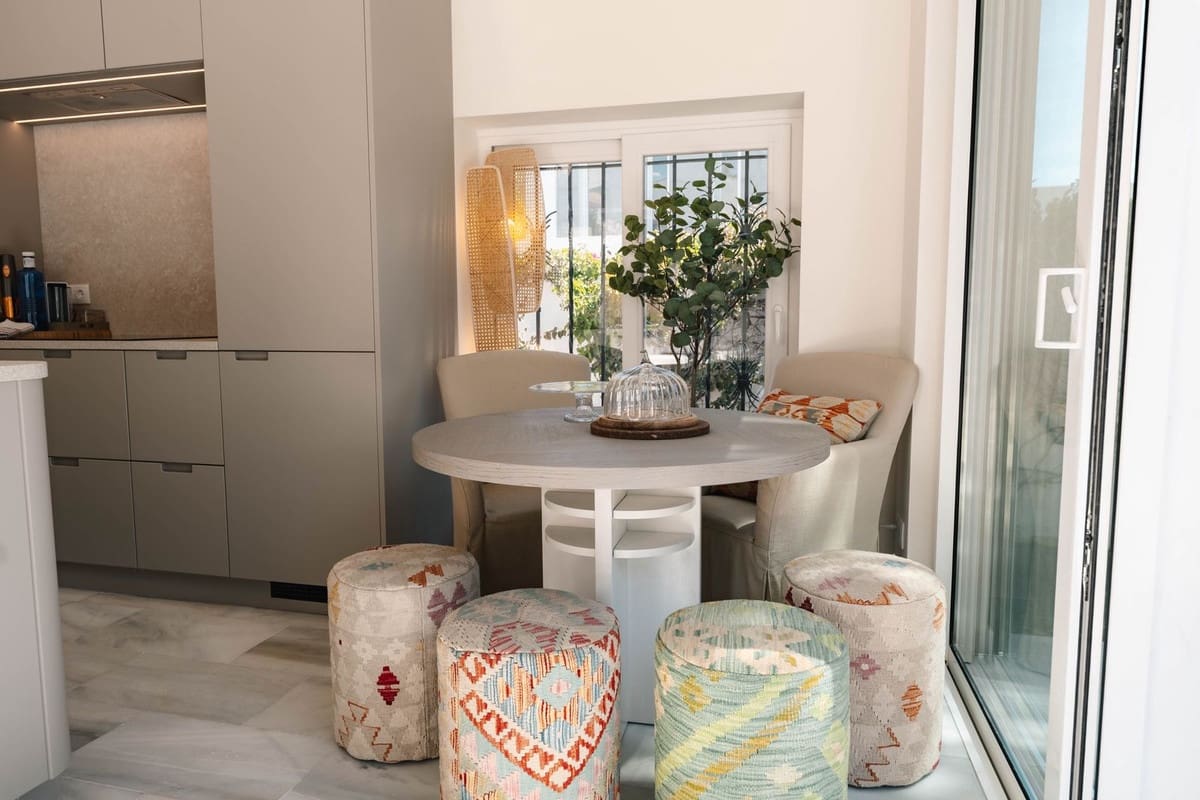 4 bedroom Villa for holiday rental in Costabella with pool - € 5,000 (Ref: 9785991)