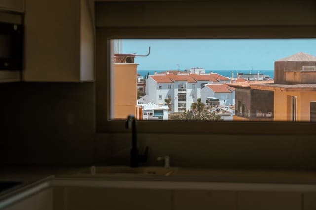 2 sypialnia Apartament na sprzedaż w Centro, Estepona z basenem garażem - 439 000 € (Ref: 9804885)