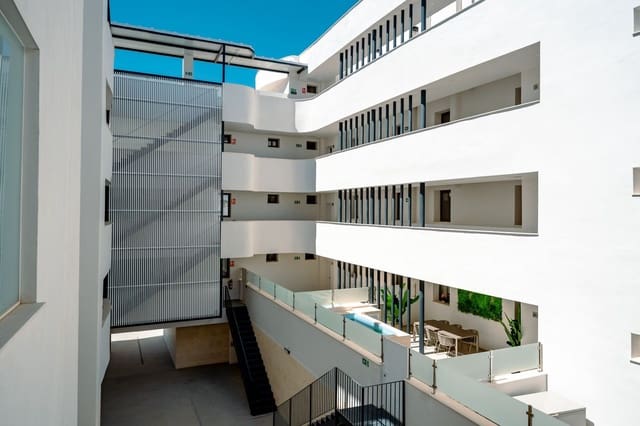 2 sypialnia Apartament na sprzedaż w Centro, Estepona z basenem garażem - 429 000 € (Ref: 9804886)