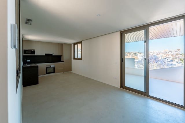 2 bedroom Apartment for sale in Estepona with pool garage - € 429,000 (Ref: 9804886)