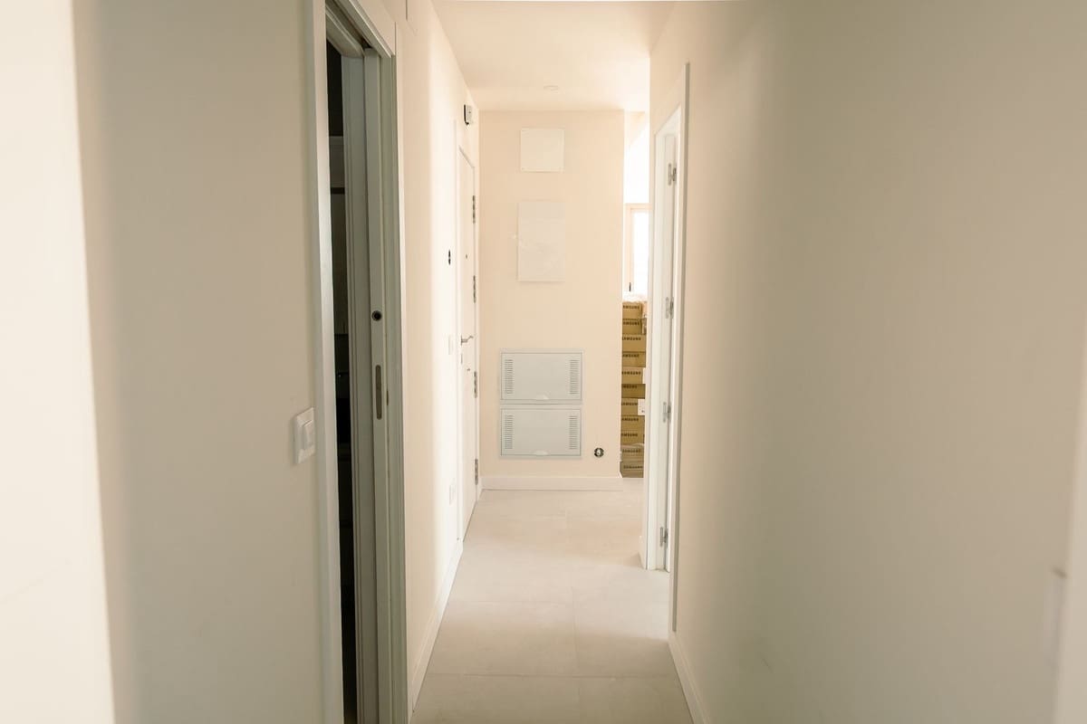 2 Zimmer Apartment zu verkaufen in Estepona mit Pool Garage - 565.000 € (Ref: 9804887)