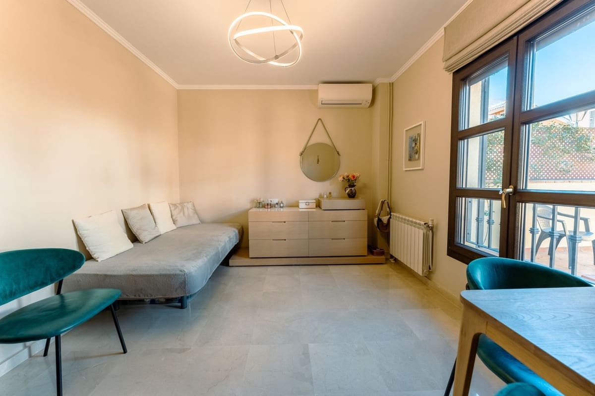 Chalet de 5 habitaciones en Guadalmina en venta con piscina garaje - 1.449.000 € (Ref: 9825832)