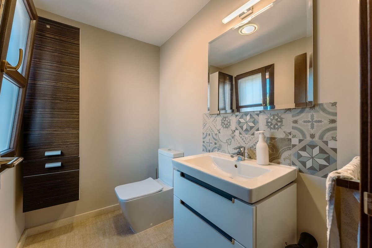 Chalet de 5 habitaciones en Guadalmina en venta con piscina garaje - 1.449.000 € (Ref: 9825832)