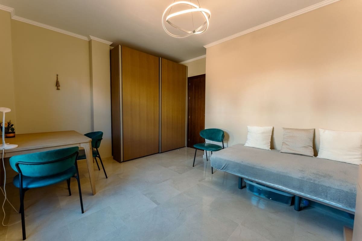 Chalet de 5 habitaciones en Guadalmina en venta con piscina garaje - 1.449.000 € (Ref: 9825832)