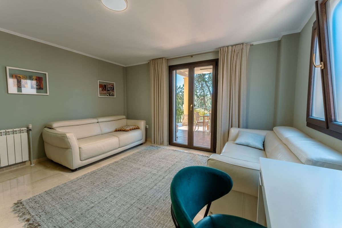 Chalet de 5 habitaciones en Guadalmina en venta con piscina garaje - 1.449.000 € (Ref: 9825832)