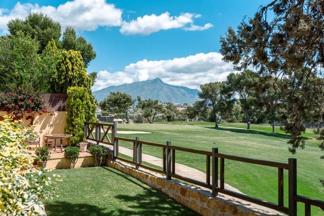 5 soverom Villa til salgs i Guadalmina Alta, Marbella med svømmebasseng garasje - € 1 449 000 (Ref: 9825832)