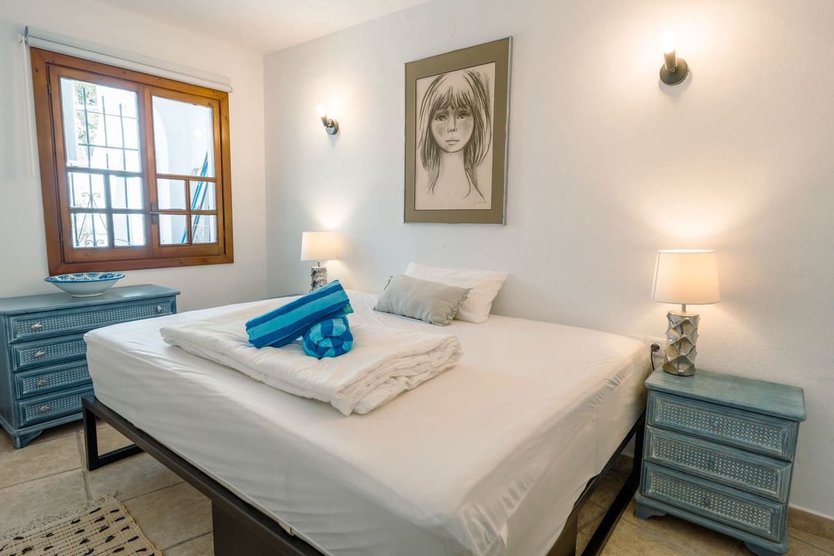 4 bedroom Townhouse for rent in Cabopino with pool garage - € 3,500 (Ref: 9867268)