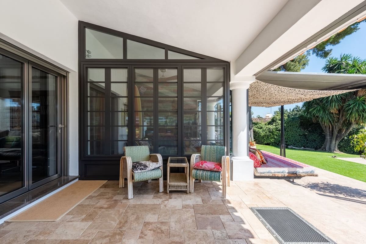 Chalet de 4 habitaciones en San Pedro de Alcantara en venta con piscina garaje - 5.850.000 € (Ref: 9883865)