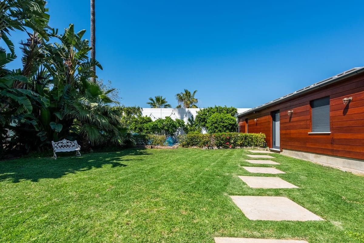 Chalet de 4 habitaciones en San Pedro de Alcantara en venta con piscina garaje - 5.850.000 € (Ref: 9883865)