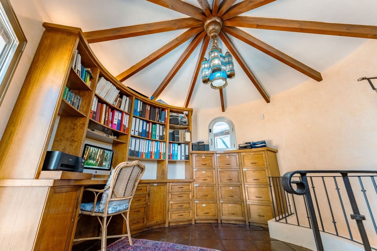 Chalet de 4 habitaciones en San Pedro de Alcantara en venta con piscina garaje - 5.850.000 € (Ref: 9883865)