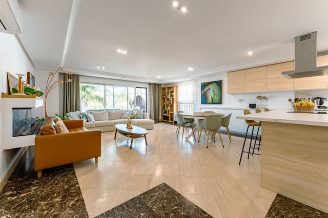 4 camera da letto Villa in vendita in Selwo, Estepona con garage - 950.000 € (Rif: 9908988)
