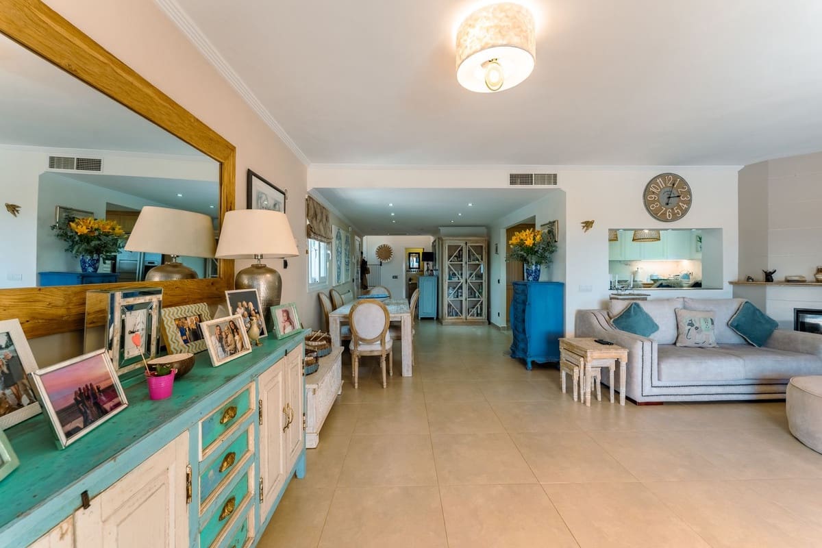 4 slaapkamer Villa te koop in El Padron met zwembad garage - € 1.550.000 (Ref: 9909930)