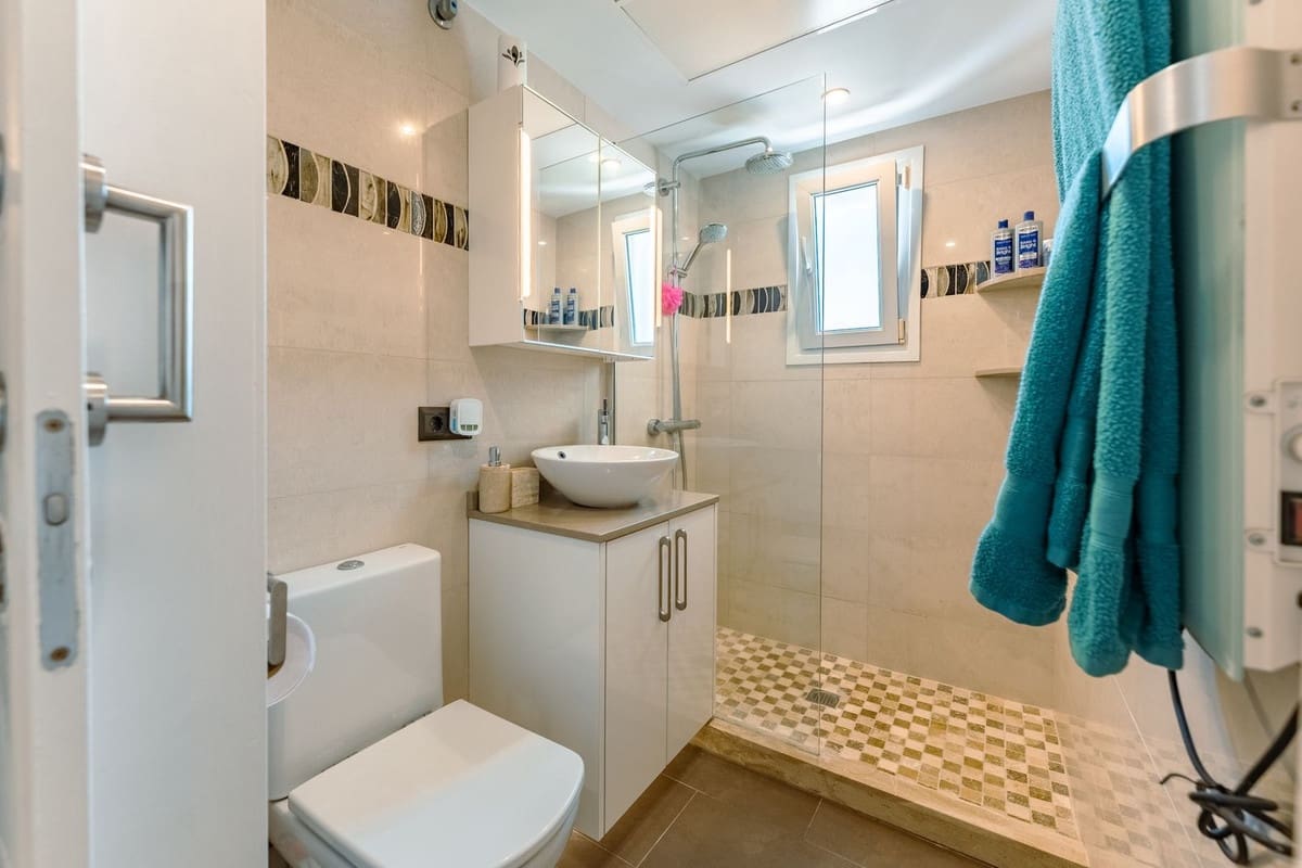 4 slaapkamer Villa te koop in El Padron met zwembad garage - € 1.550.000 (Ref: 9909930)